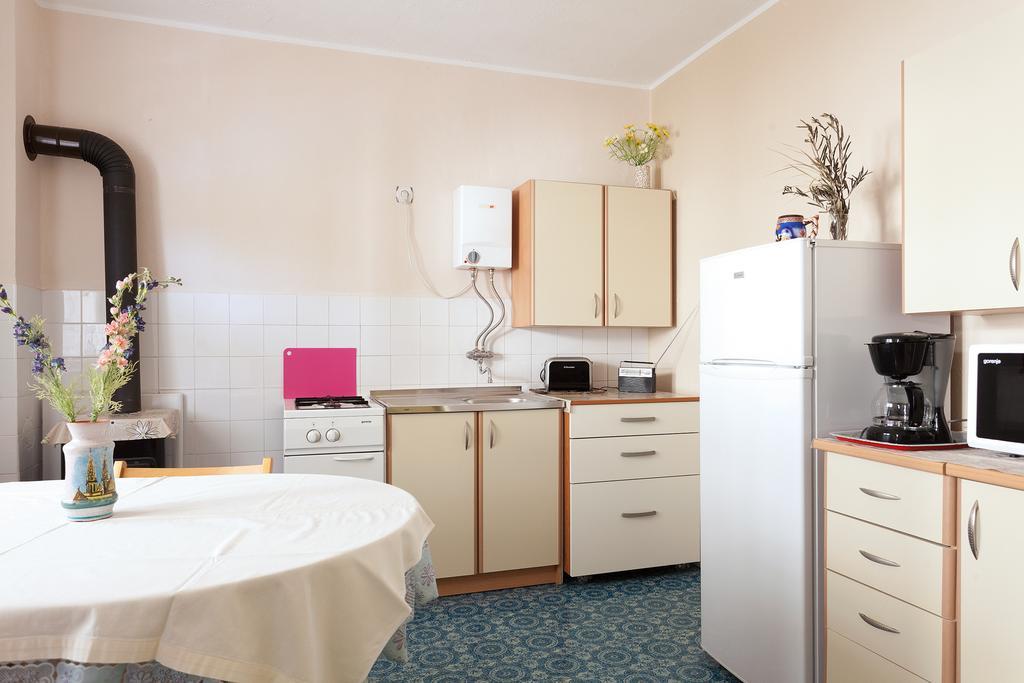 Apartman Davorka Карлобаг Экстерьер фото